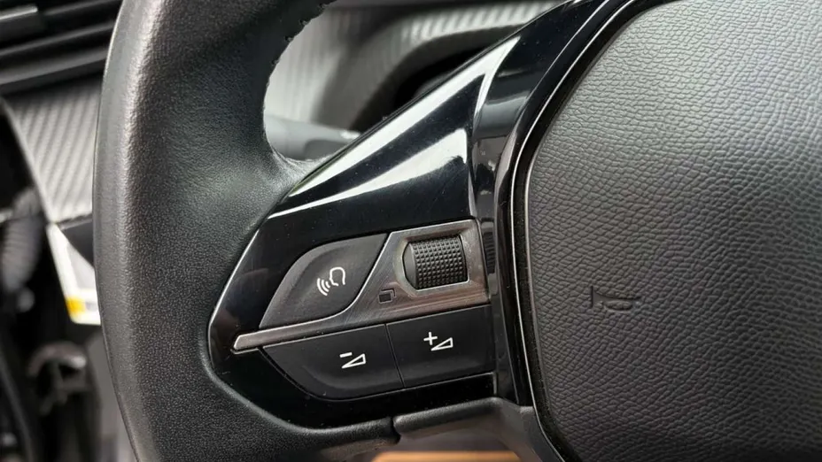 PEUGEOT 2008 -