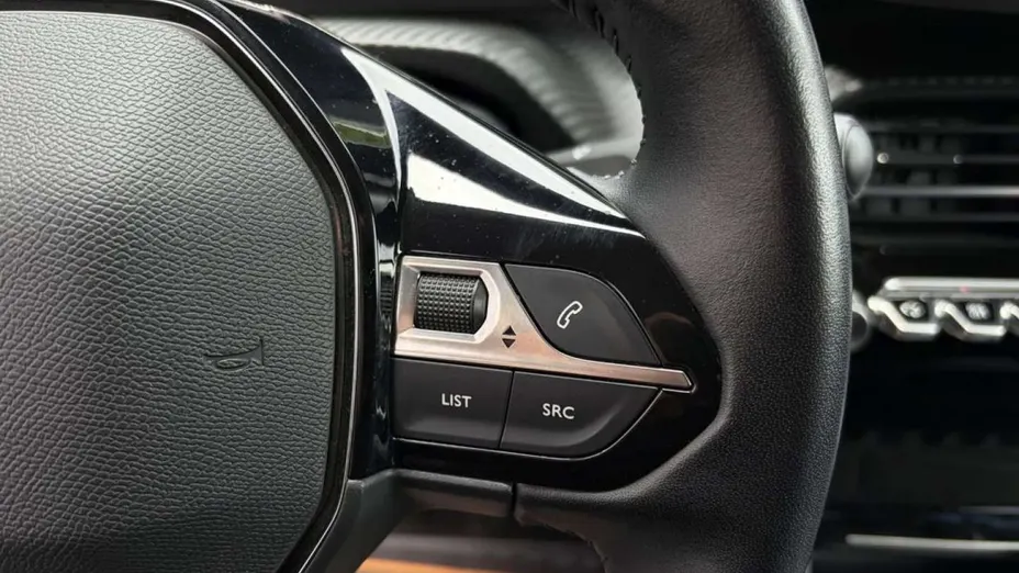 PEUGEOT 2008 -