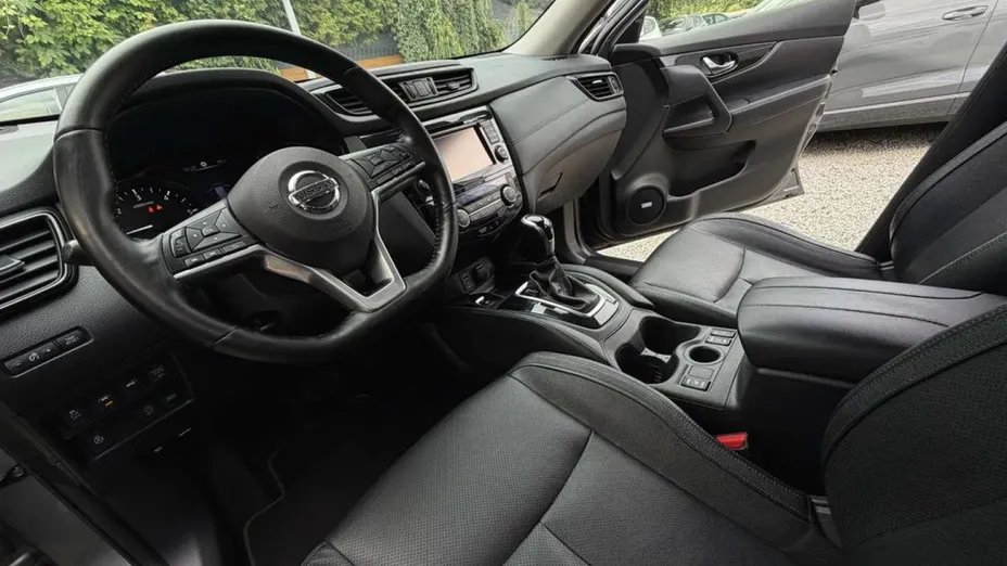 NISSAN X-Trail -