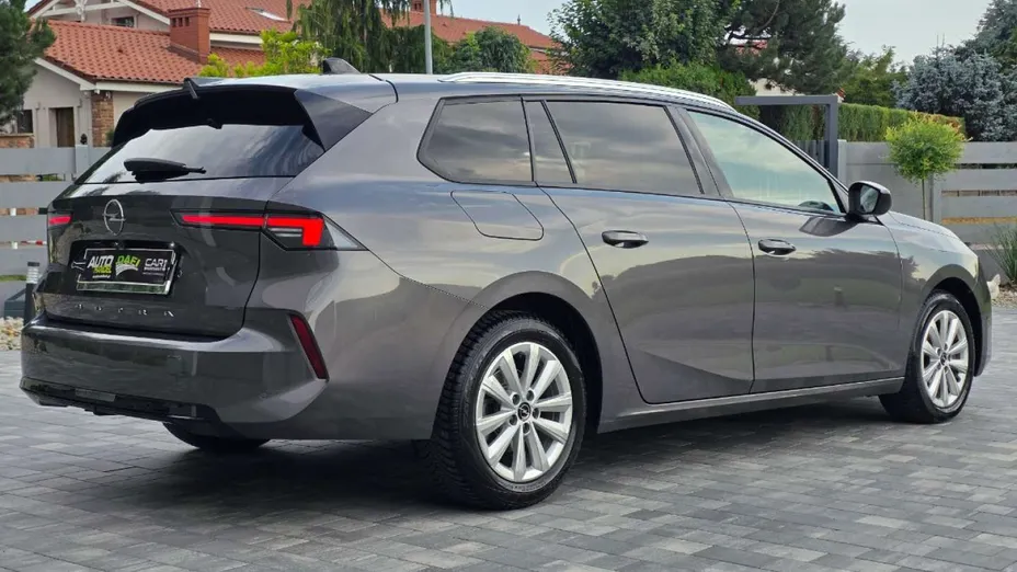 OPEL Astra -