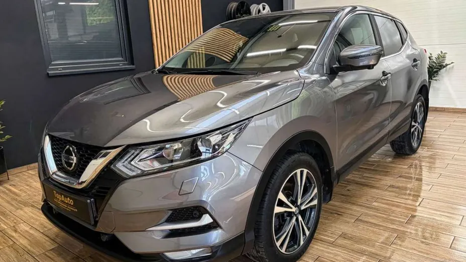 NISSAN Qashqai -