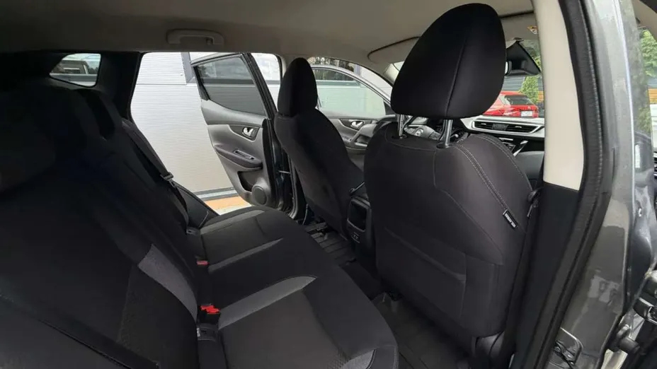 NISSAN Qashqai -