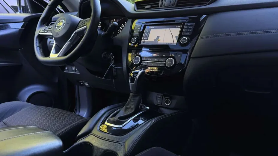 NISSAN X-Trail -