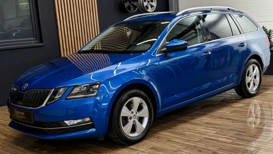 SKODA Octavia -