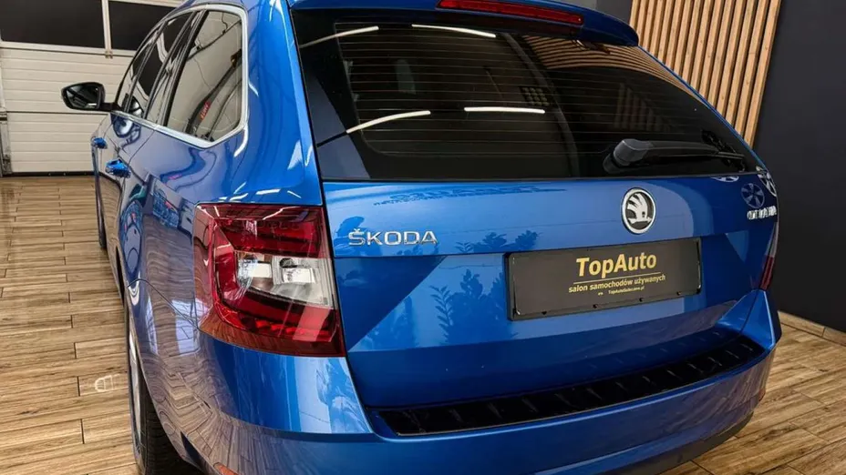 SKODA Octavia -