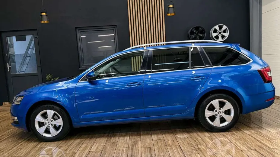 SKODA Octavia -
