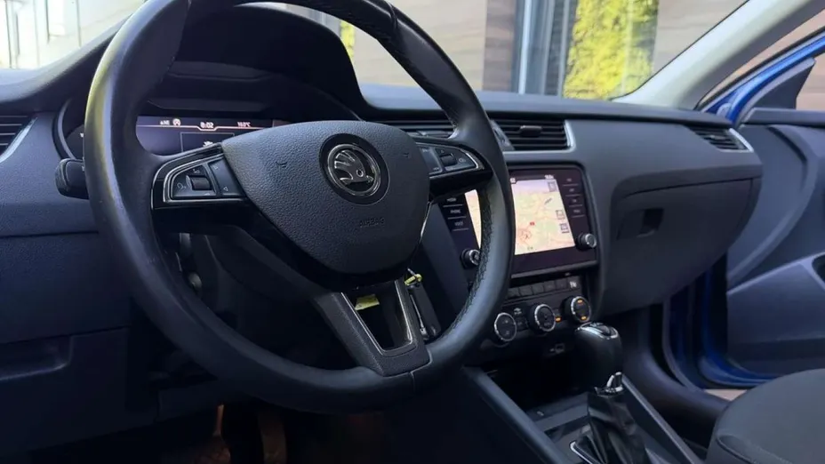 SKODA Octavia -