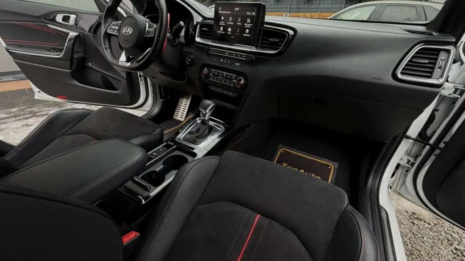 KIA ProCeed -