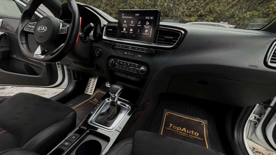 KIA ProCeed -