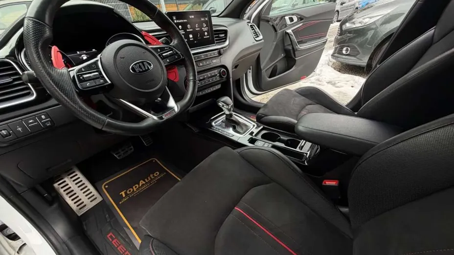 KIA ProCeed -