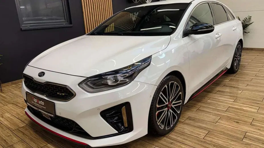 KIA ProCeed -