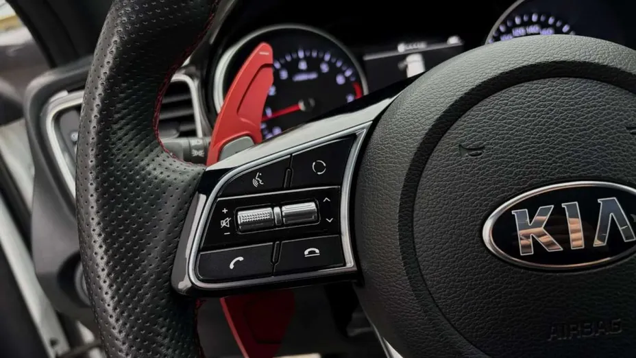 KIA ProCeed -