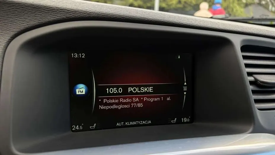 VOLVO V60 -