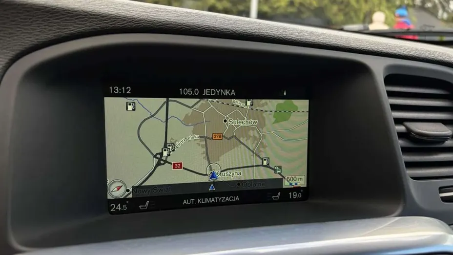 VOLVO V60 -