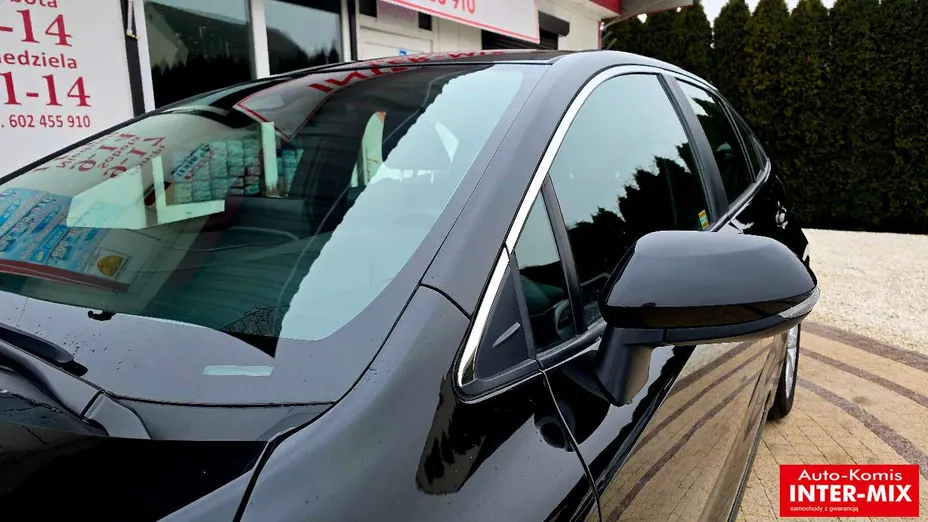 TOYOTA Corolla -