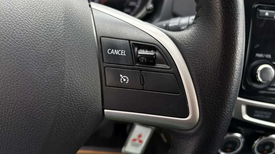 MITSUBISHI ASX -