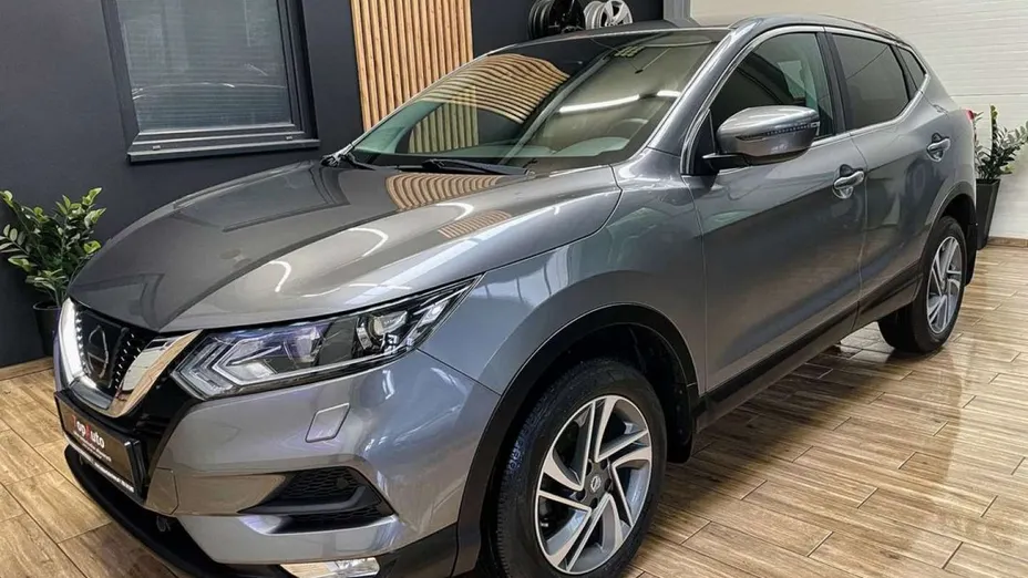 NISSAN Qashqai -