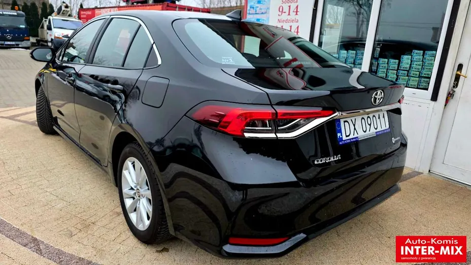 TOYOTA Corolla -