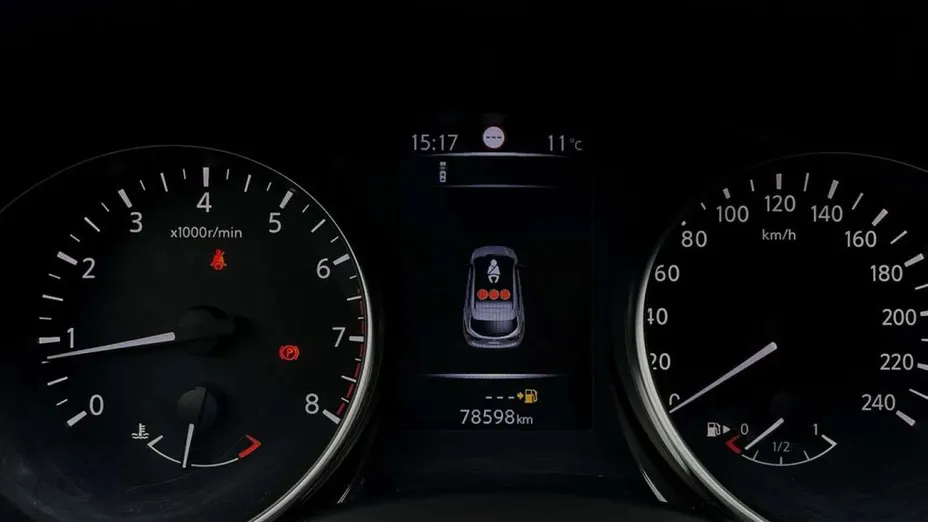 NISSAN Qashqai -