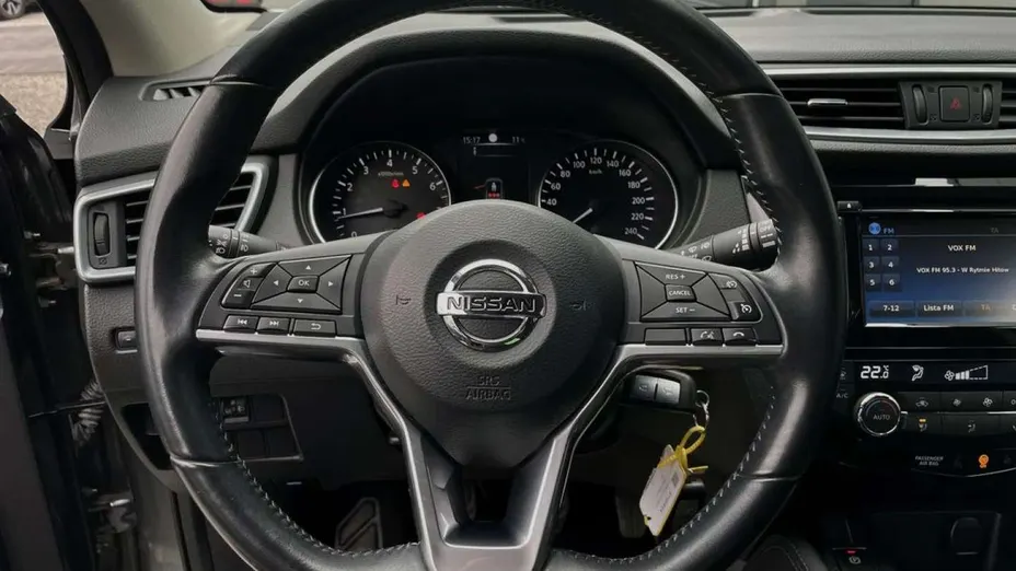 NISSAN Qashqai -