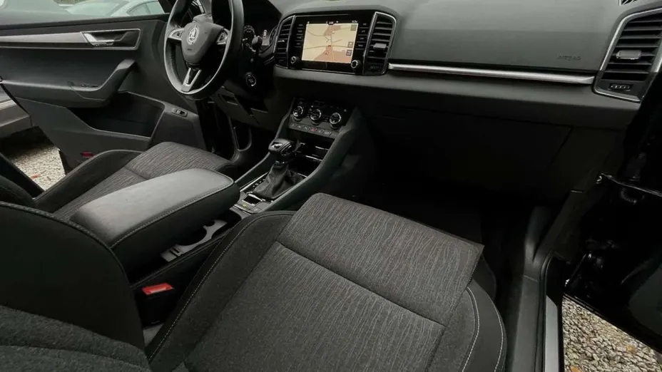 SKODA Karoq -