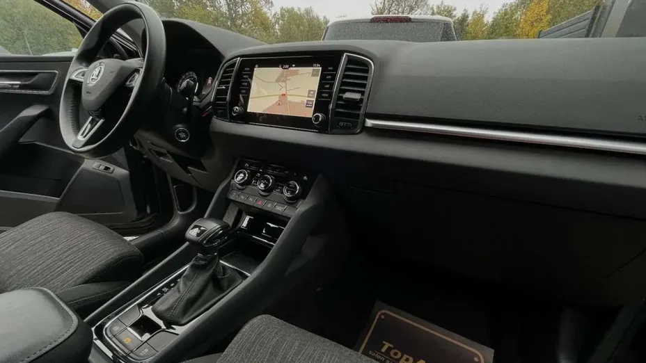 SKODA Karoq -