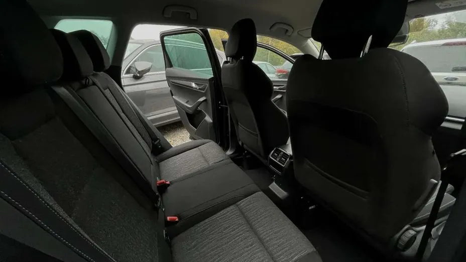 SKODA Karoq -
