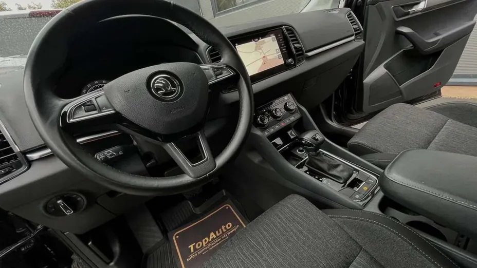 SKODA Karoq -