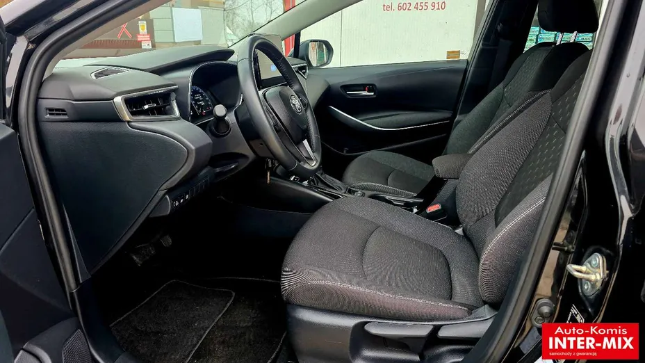 TOYOTA Corolla -