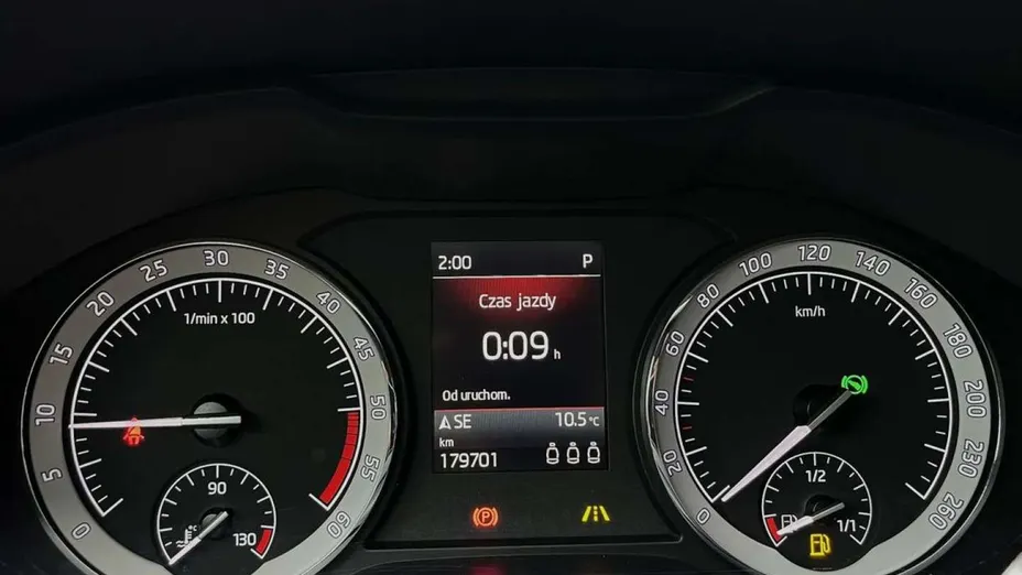 SKODA Karoq -