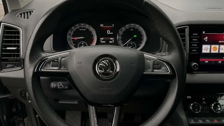 SKODA Karoq -