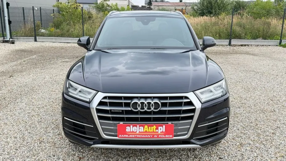AUDI Q5 -
