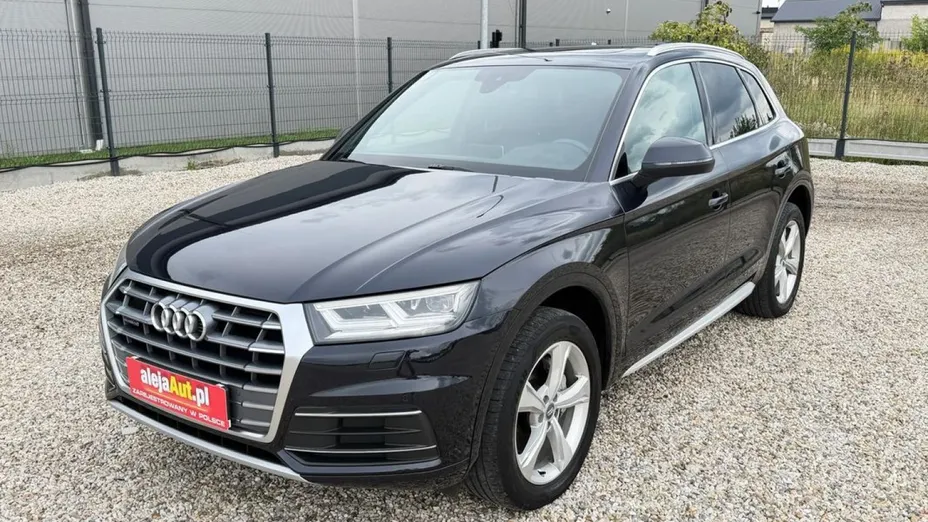 AUDI Q5 -
