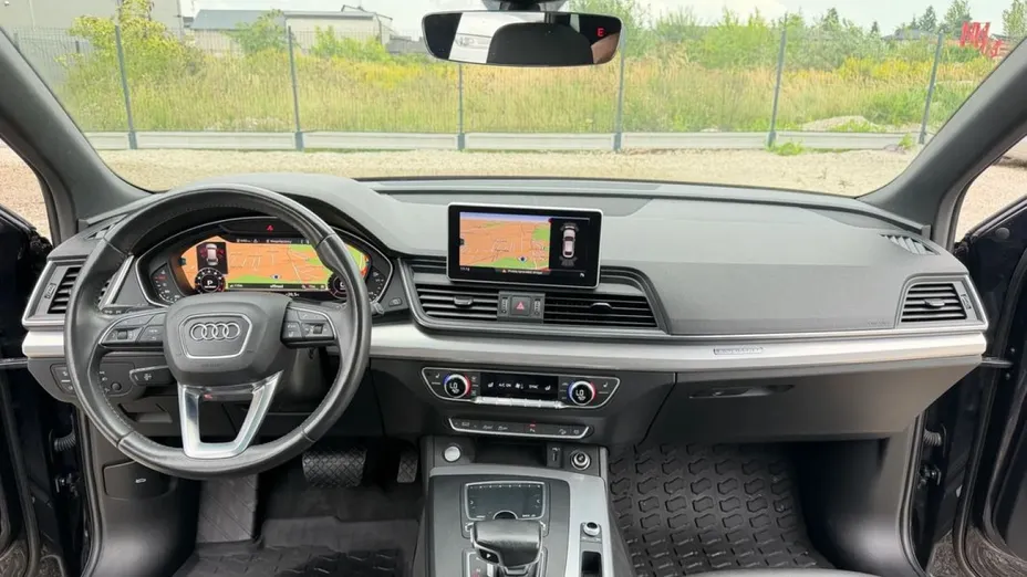 AUDI Q5 -