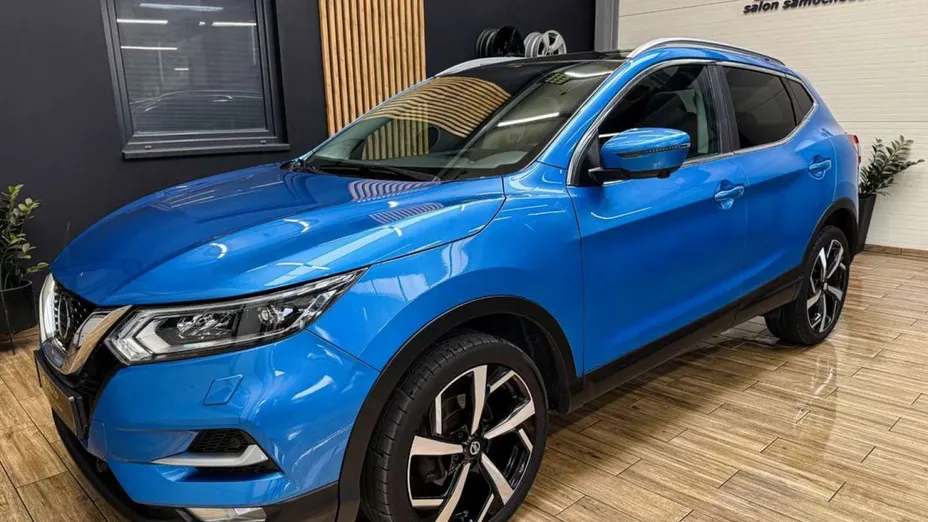 NISSAN Qashqai -