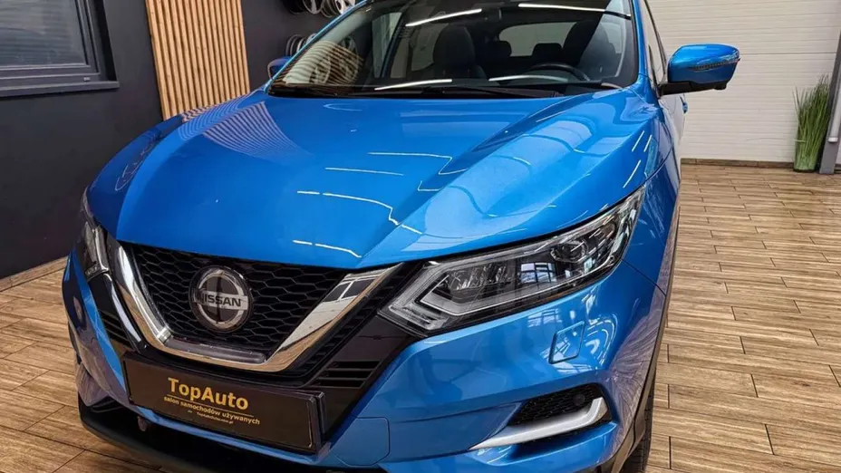 NISSAN Qashqai -