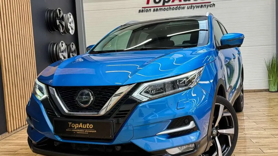 NISSAN Qashqai -