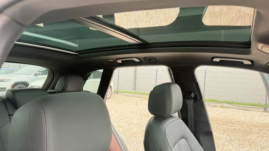 AUDI Q5 -
