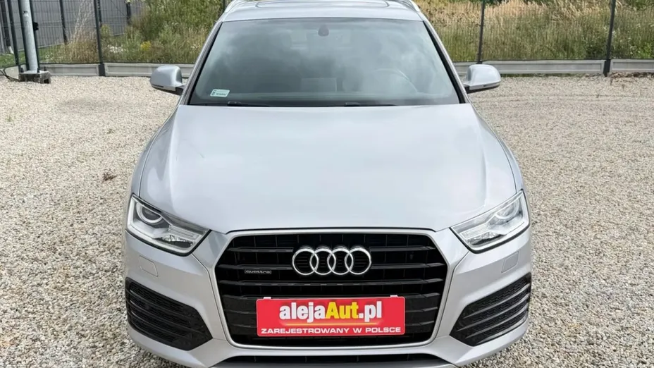AUDI Q3 -