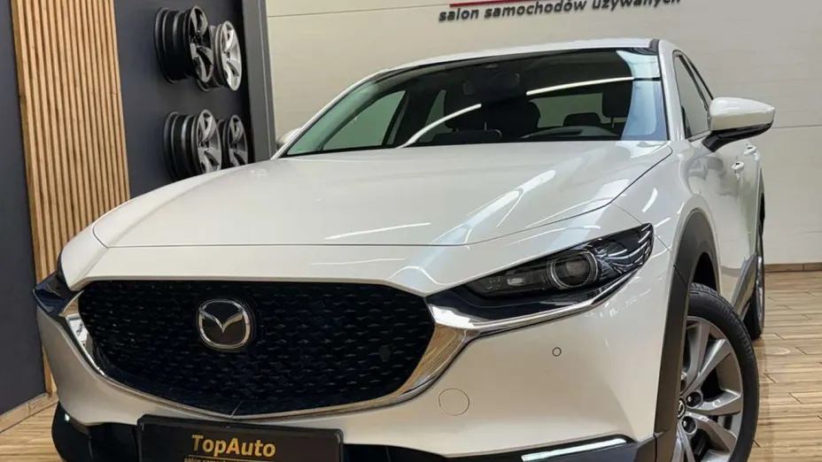 MAZDA CX-30 -