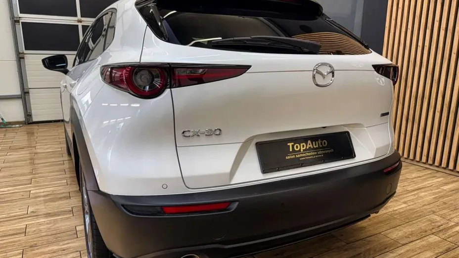 MAZDA CX-30 -
