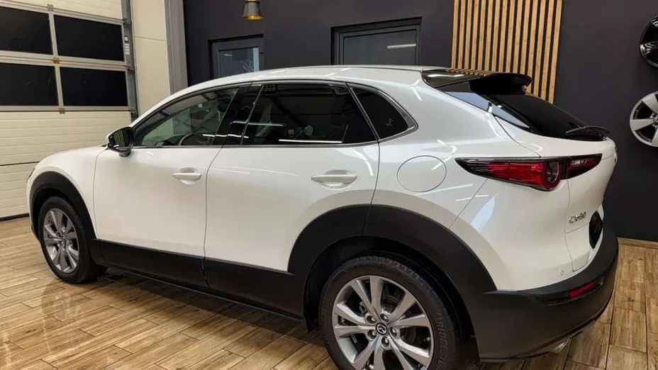MAZDA CX-30 -