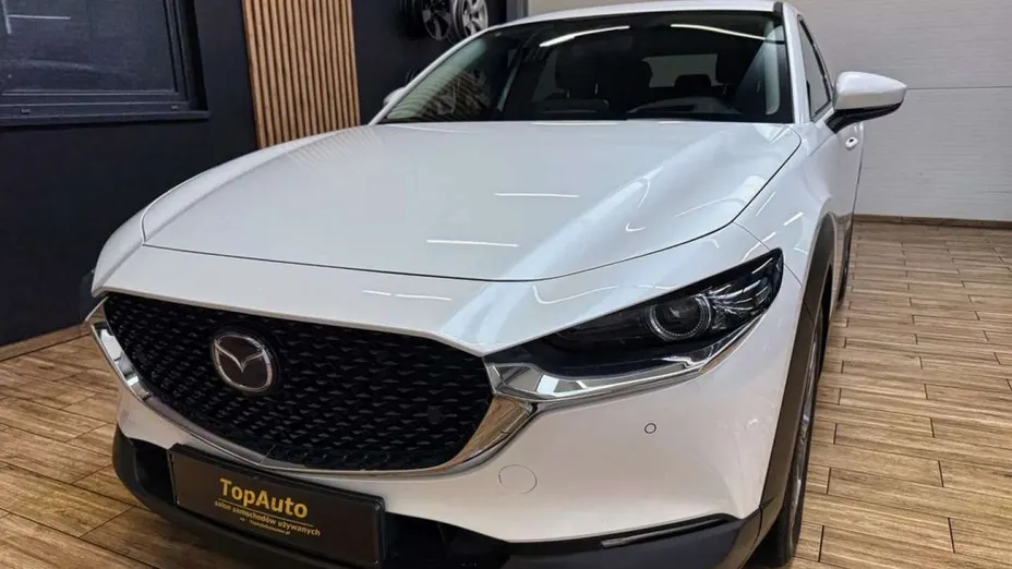 MAZDA CX-30 -
