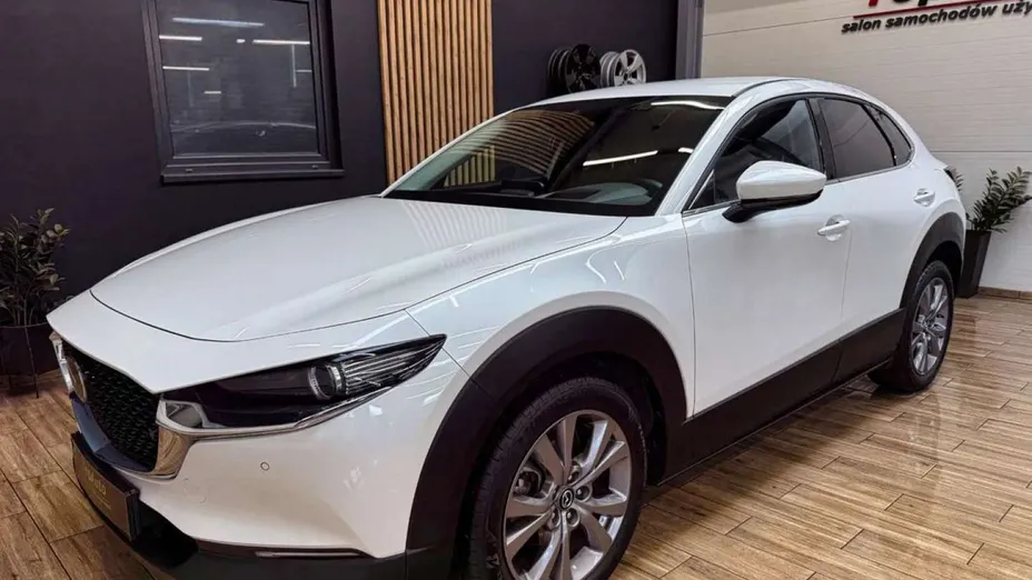 MAZDA CX-30 -