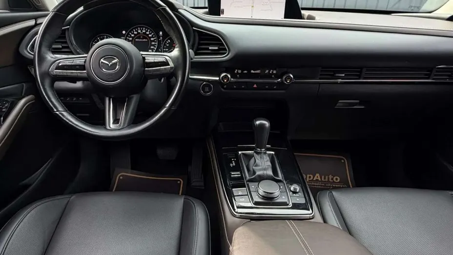 MAZDA CX-30 -
