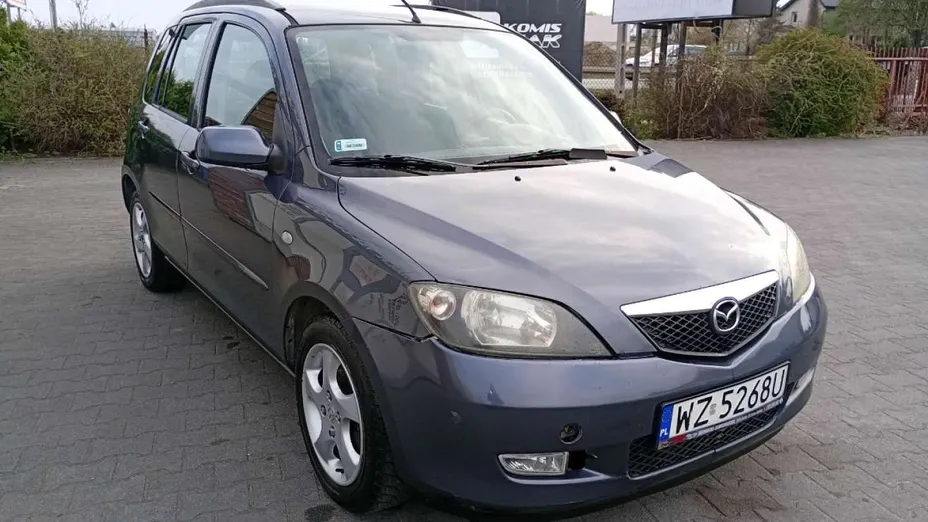 MAZDA 2 -