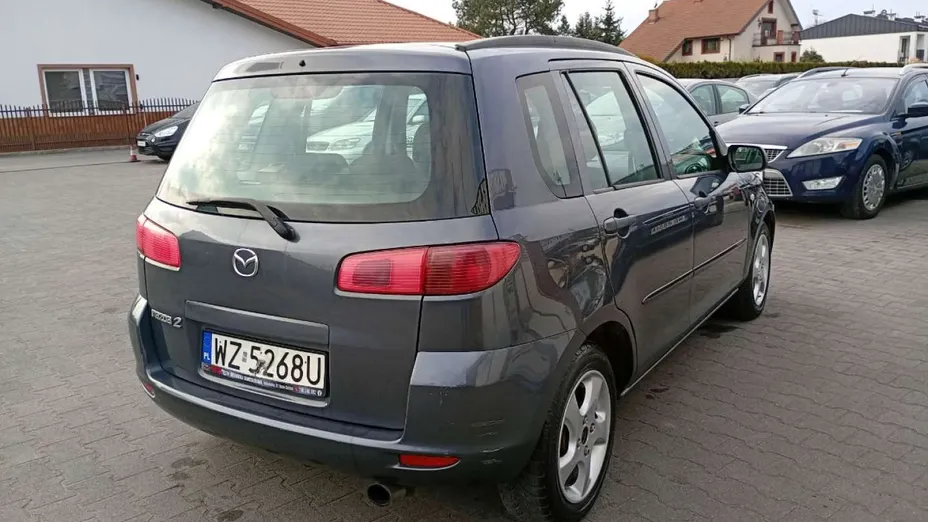 MAZDA 2 -