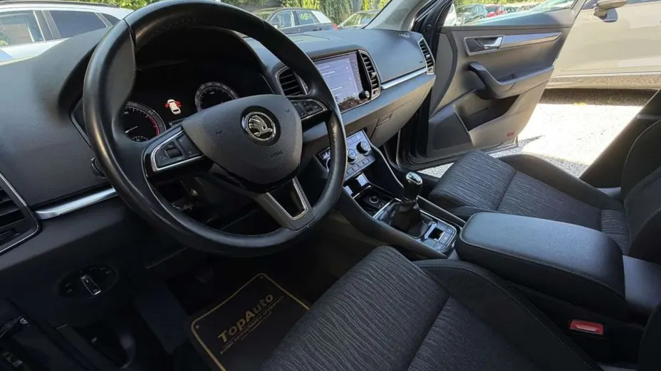SKODA Karoq -