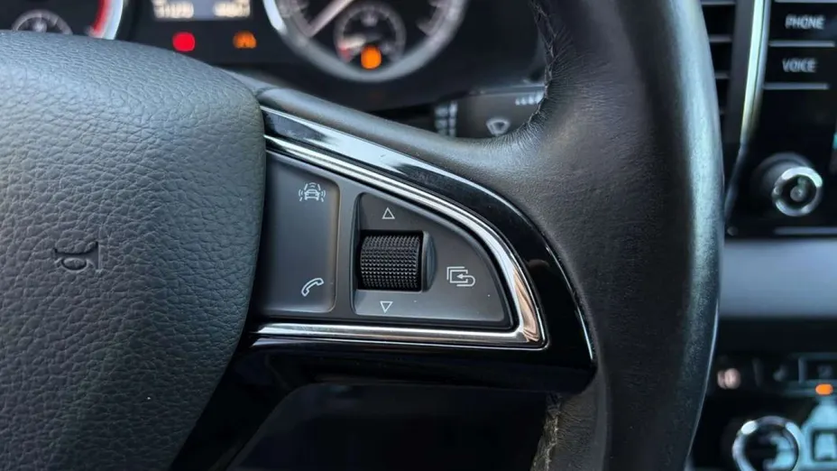 SKODA Karoq -