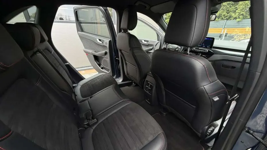 FORD Kuga -